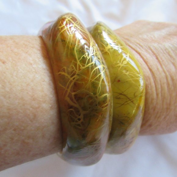 Set of 2 Orange and Gold Octagonal Resin Bangles - Picture 5 of 5